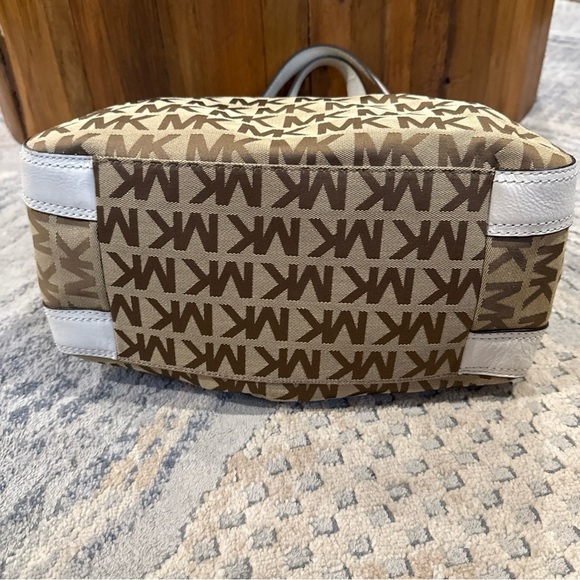 Michael Kors Handbag Leather Duffle Bag Fabric Coated Canvas BrownTanKhaki P - Picture 6 of 13